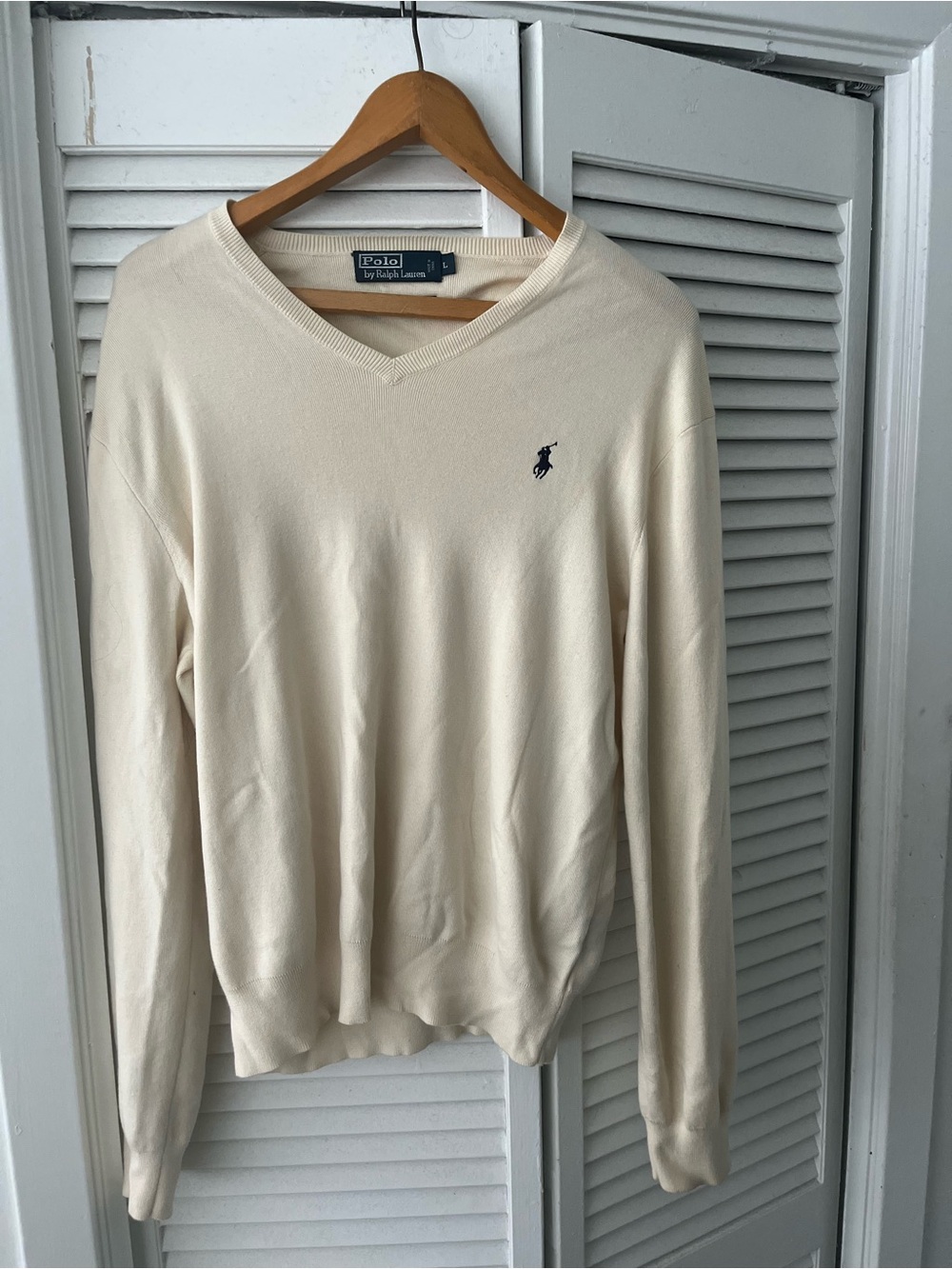 Polo Ralph Lauren Men’s cream V-neck 100 percent Pima cotton sweater